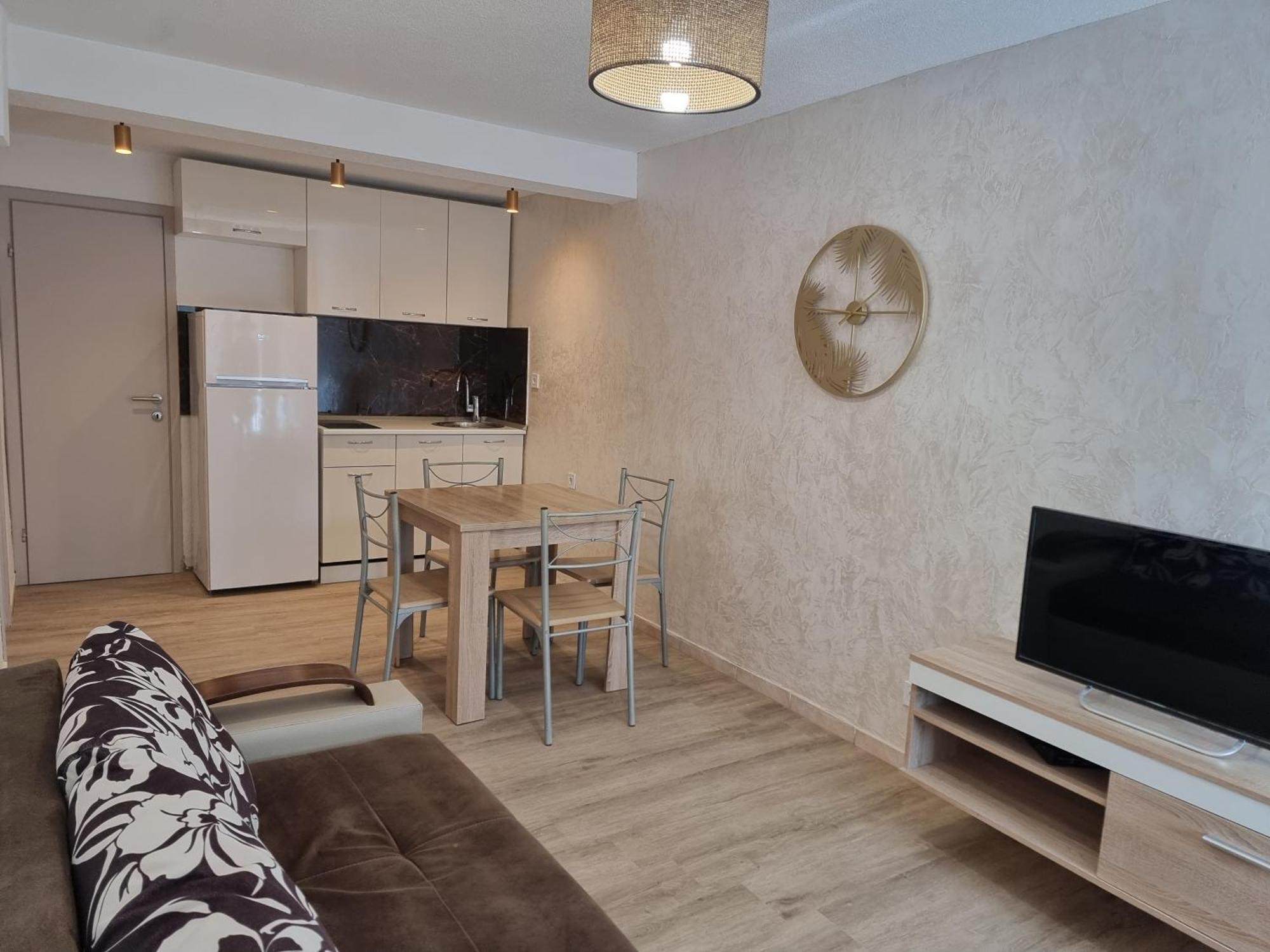 Apartments Vranes Tivat Exteriör bild